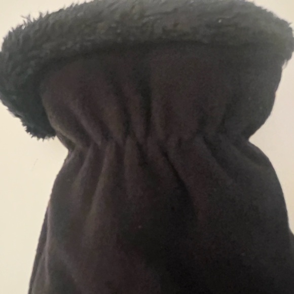 ISOTONER WOMEN’S STRETCH FLEECE GLOVES W/MICROLUXE LINING  SIZE SMALL. BLACK - Picture 10 of 11